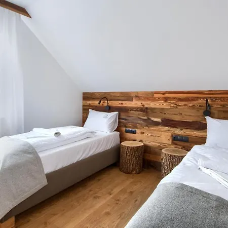 W Karpaczu Sarnia, Sun & Snow 펜션 *