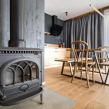 W Karpaczu Sarnia, Sun & Snow *