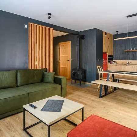 W Karpaczu Sarnia, Sun & Snow * 카르파츠