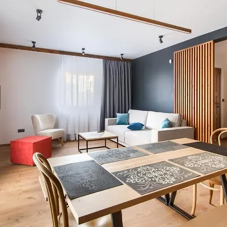 W Karpaczu Sarnia, Sun & Snow