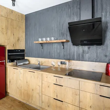 W Karpaczu Sarnia, Sun & Snow