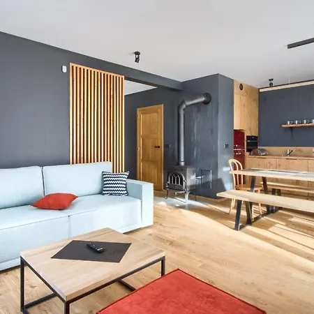 W Karpaczu Sarnia, Sun & Snow 펜션 *