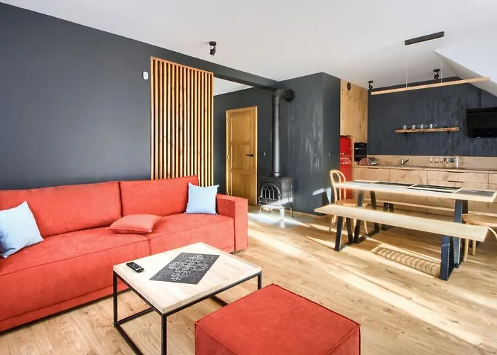 W Karpaczu Sarnia, Sun & Snow *